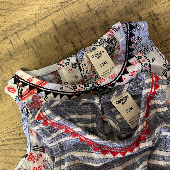 OshKosh set of 2 sleeveless tops - 12m - Picture 2 of 2